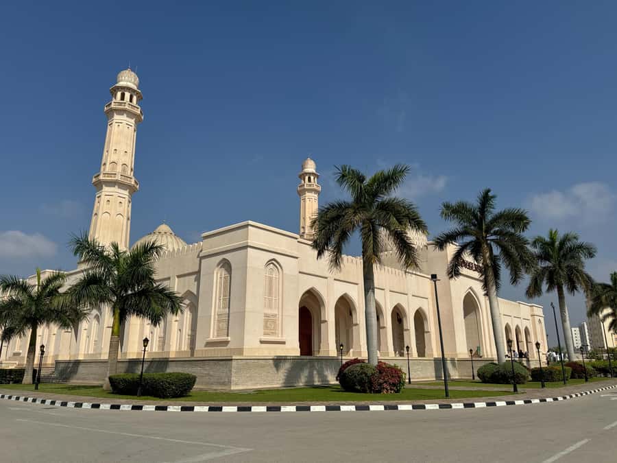 Salalah City Tour: Discover the Best of Oman’s Coastal Gem - Al Hosn Palace gates and Salalah’s ceremonial side