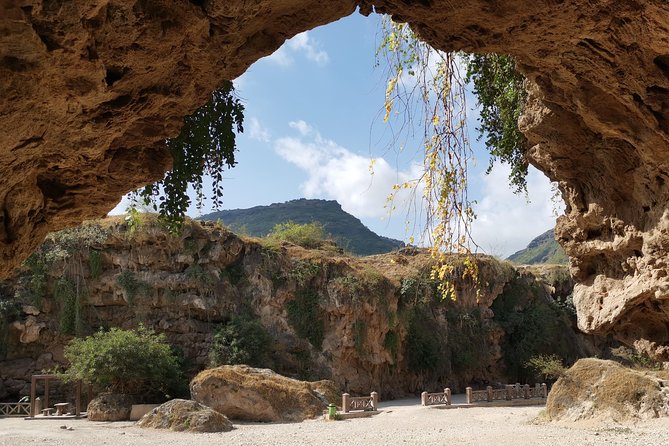 Salalah City Tour + West Coast Combo (Mughsail beach, blowholes) - Why this route works for a first Salalah day