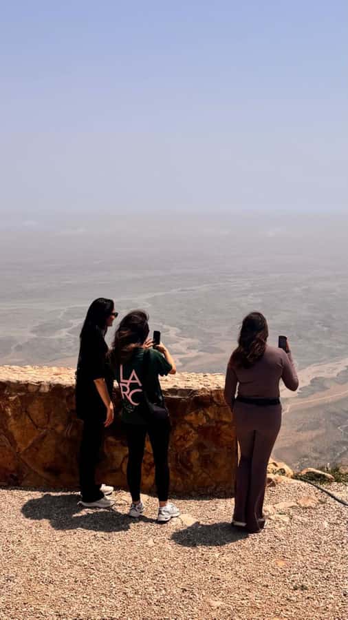 Salalah East Tour: Taqah , Darbat waterfall,camel's baobab - FAQ