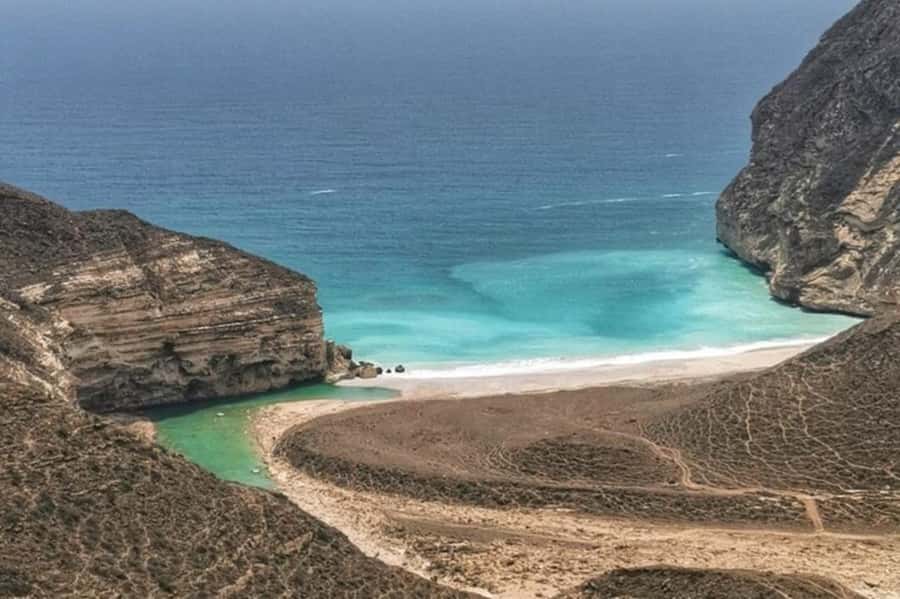 Salalah's Hidden Gems: East & West Adventure - Mughsail Beach and the blowholes