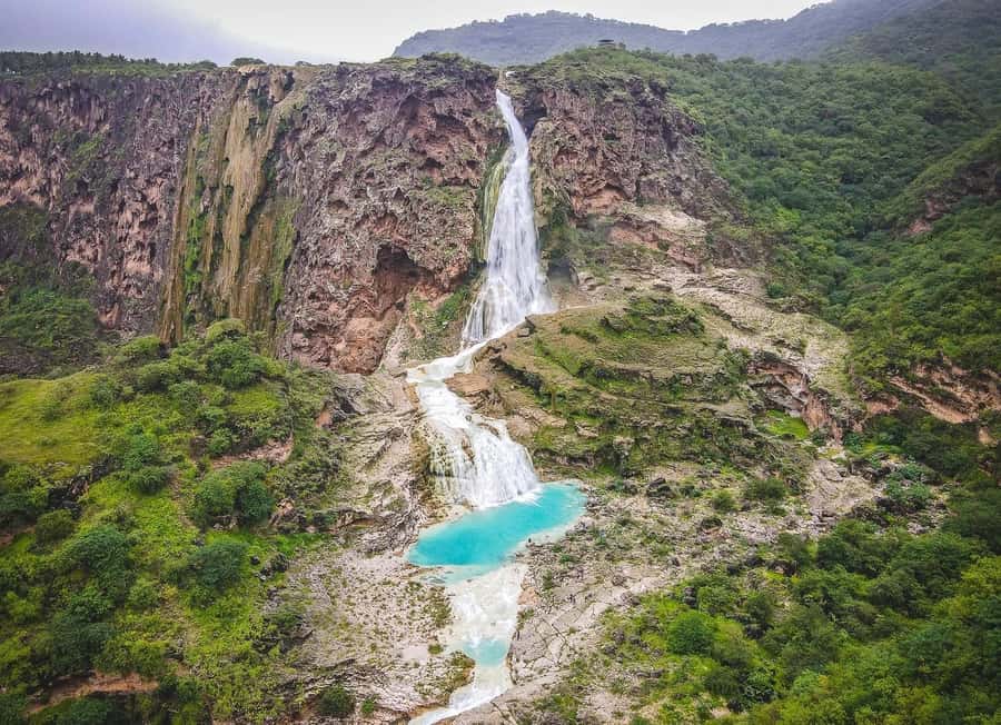 Salalah: Wadi Darbat, Jabal Samhan, Baobab, Mirbat Sand Dune - Tawi Attair and Jabal Samhan bring the height