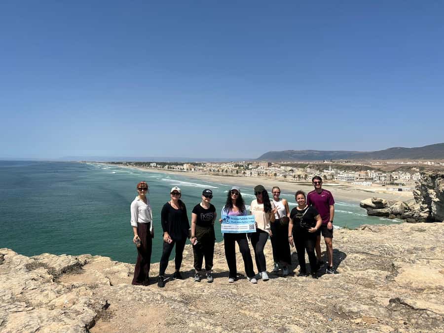 Salalah: Wadi Darbat, Jabal Samhan, Baobab, Mirbat Sand Dune - Taqa begins the day with cliffs and old houses