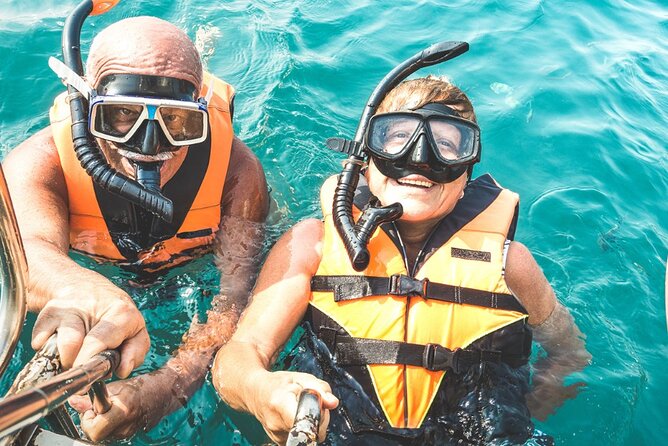 Snorkeling trips to Daymaniat Islands Sharing Trip - Boat comfort, crew service, and small practical details