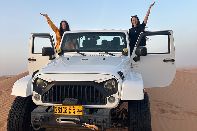 Sunset in Wahiba Sands 4x4 Adventure - The private format and guide service