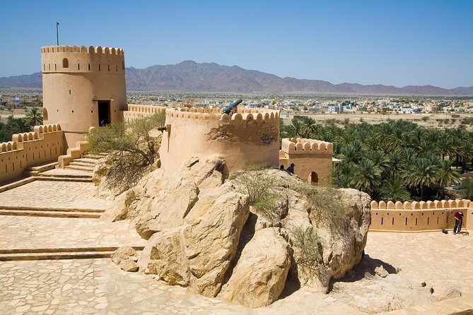 The North & Nakhl Half Day Tour from Muscat - Walking Through Nakhl Fort