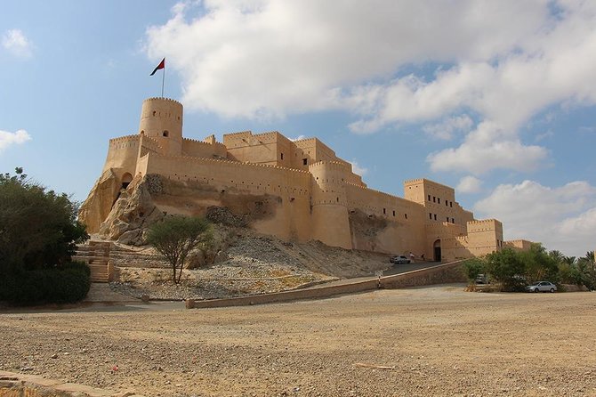 The North & Nakhl Half Day Tour from Muscat - Al Thowarah Hot Springs: A Short Second Stop