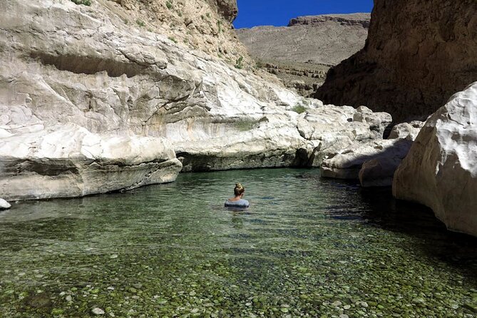 Tour Jawahir 2 Days-1 Night In Wahiba Sands, Oman Tours Package - The guide and private format