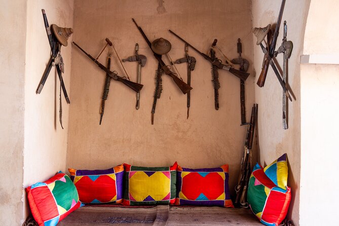 Tour Shahad 4 Days-3 Nights, Oman Tours Package - Day two: Nizwa’s market and the road to Wahiba Sands