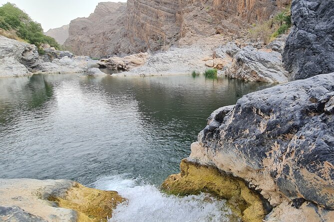 Wadi Al Arbeieen Sinkhole & Fins Beach Swim & Hike - What the private format means for you