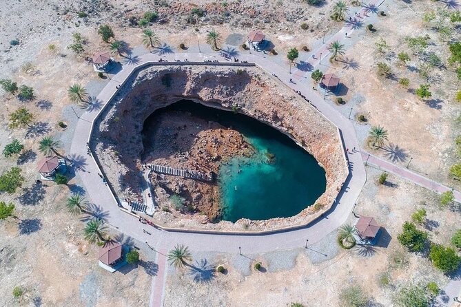 Wadi Shab and Bimmah Sinkhole Private Day Trip+Lunch - Timing, pickup, and comfort