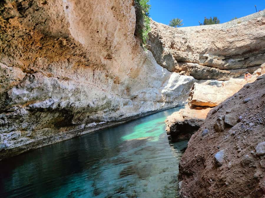 Wadi Shab &Bimmah Sinkhole &Heart shaped Cave &Pebble Beach - Why Wadi Shab is worth the early start