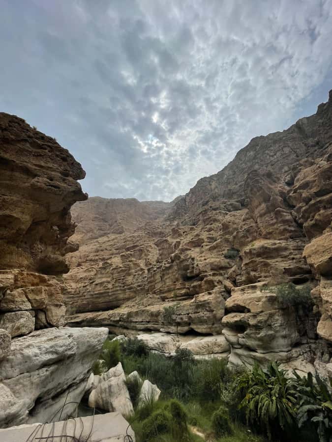 Wadi Shab &Bimmah Sinkhole &Heart shaped Cave &Pebble Beach - Lunch in a local restaurant