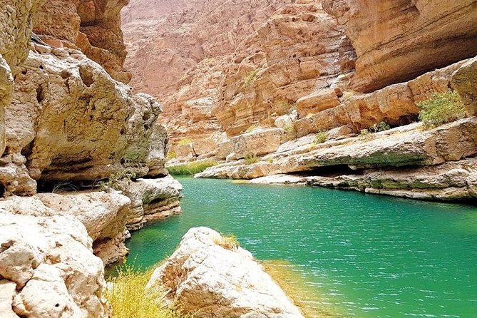 Wadishab and Bhima Sink Hole (Sharing Tours - What the guide can add to the day
