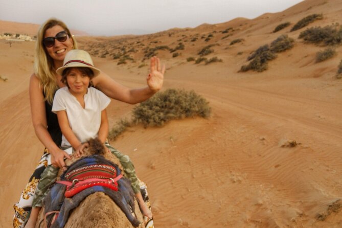 Wahiba Sands And Wadi Bani Khalid - Meeting a Bedouin family over coffee and dates