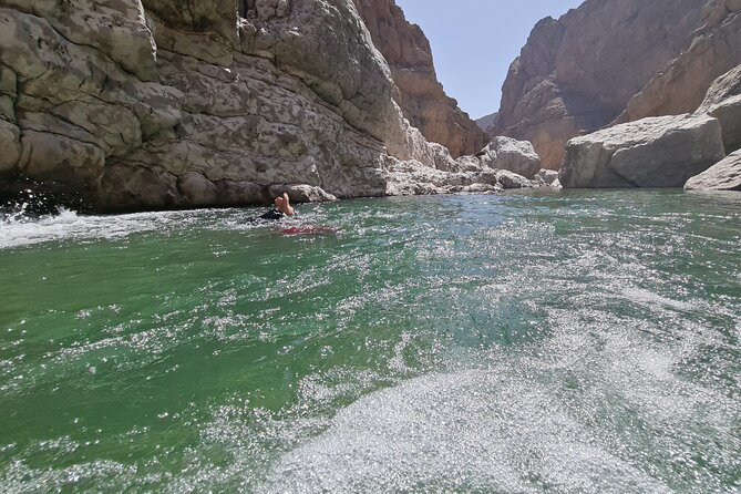 Wahiba Sands Desert and Wadi Hawar Private Tour - Wadi Hawar: blue pools among huge boulders