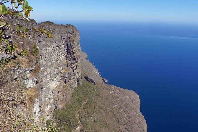 West Coast Mountains and Beaches (Fazayah beach + Shaat cliff) - Sahalnoot Spring: a cool first stop