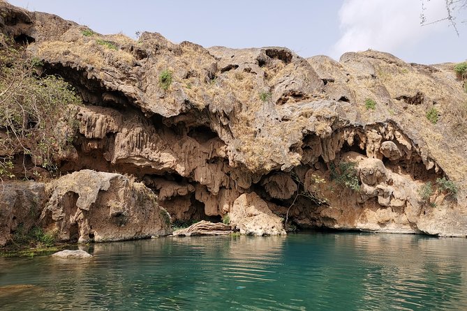 West of Salalah private tour - fascinating mountains and beaches - A fast change from Salalah’s hills to the sea