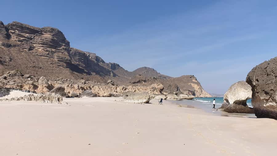 West Salalah: Caribbean of the Orient Fazayah Beaches & City - Mughsail Beach closes the day