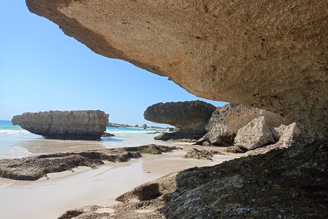 West Salalah Tour by VisitSalalah - Nabi Ayoub’s Tomb and the Dhofar mountains
